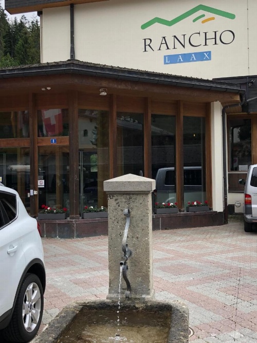 Laax Rancho Residence image 12